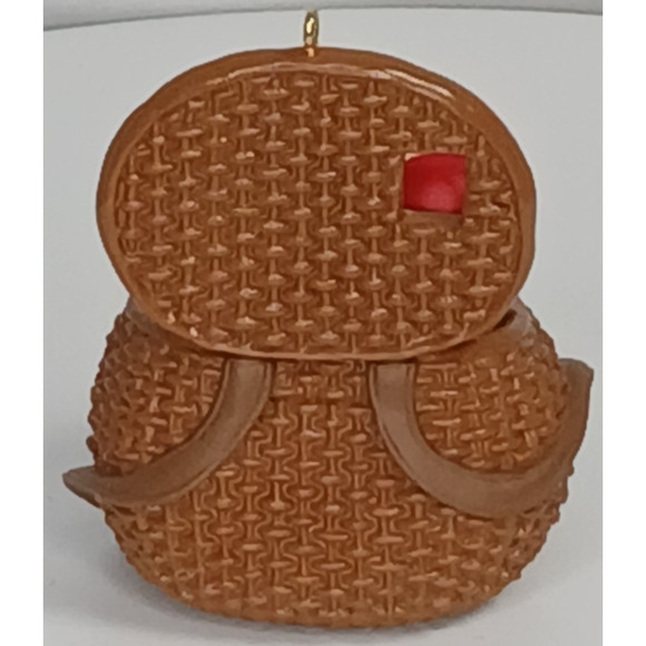 Hallmark Hooked on Collecting 1995 Christmas Ornament Chipmunk in Basket - Picture 5 of 7